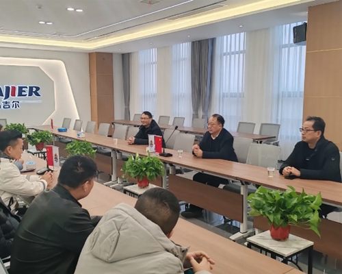 热烈欢迎荥阳市政协副主席一行莅临马吉尔工业园区进行调研！