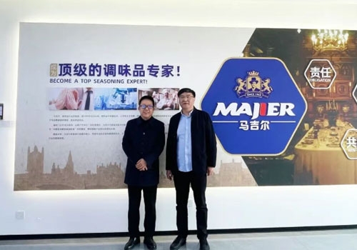 热烈欢迎高新区管委会人大工委副主任王志一行，莅临郑州马吉尔食品有限公司参观调研！